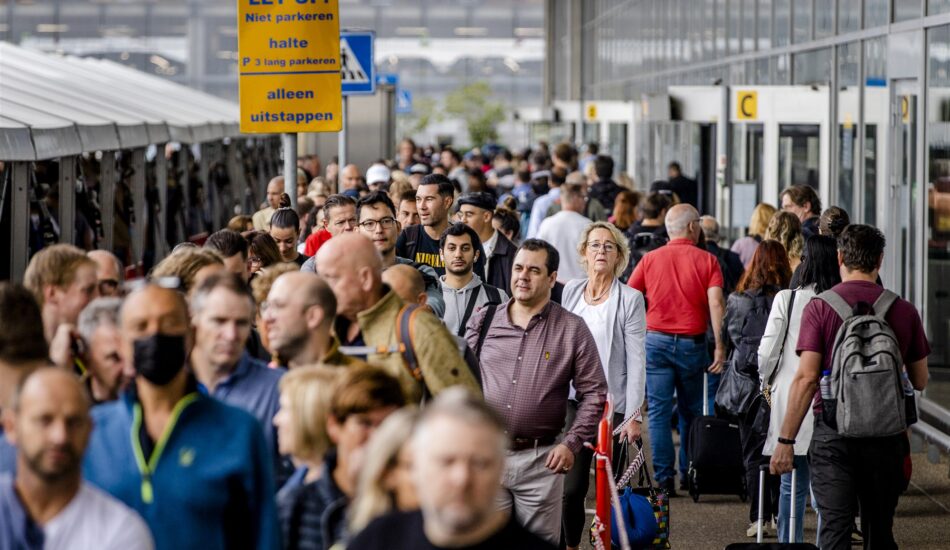 Weer drukte op Schiphol