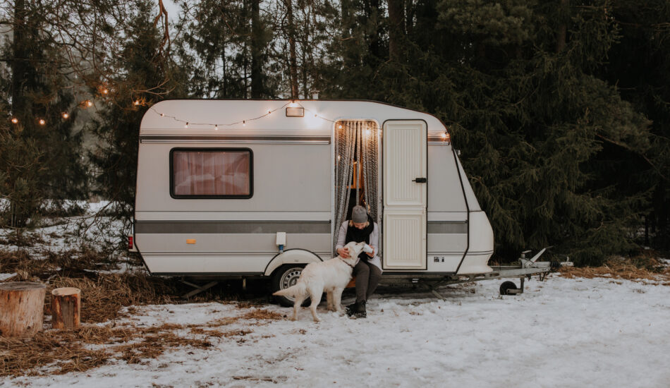 caravan in de winter