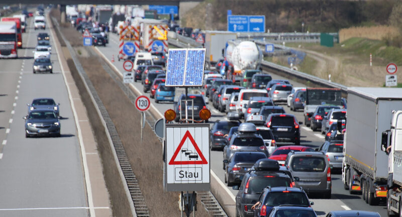 Drukte op de (buitenlandse) weg tijdens het paasweekend, dit zijn de drukste wegen