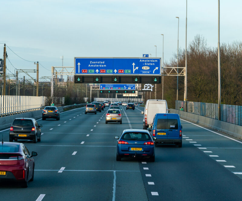 Invoegen op de snelweg: zo doe je dat het veiligst