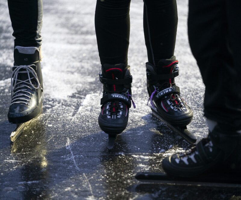 De eerste vorst van 2024: hier kun je vanaf 8 januari schaatsen op (opgespoten) natuurijs