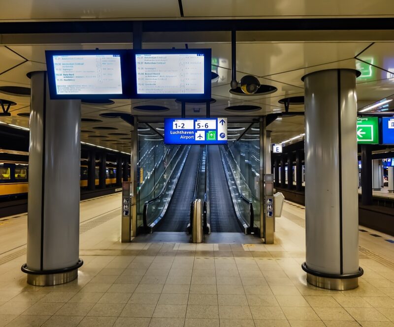 Met de trein van of naar Schiphol? Minder treinen in weekend van 6 op 7 en vanaf 13 januari