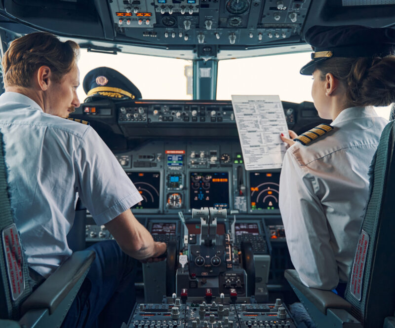 1 piloot in het vliegtuig? Piloten zelf zijn het niet eens met nieuwe plannen