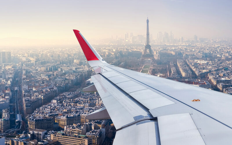 Veel vluchten tussen Parijs en Schiphol geschrapt door staking Franse luchtverkeersleiding: gevolgen treffen ook vluchten door het Franse luchtruim