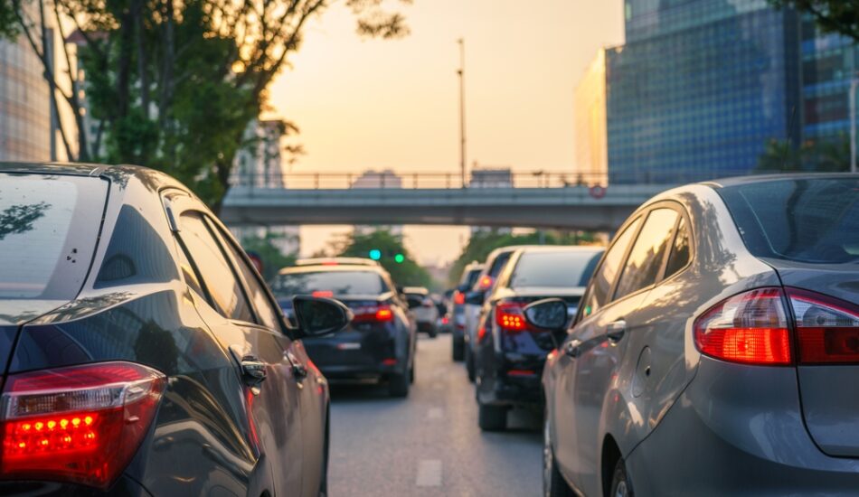 File op de weg. Op welke wegen moet je rekenen op file komend weekend?