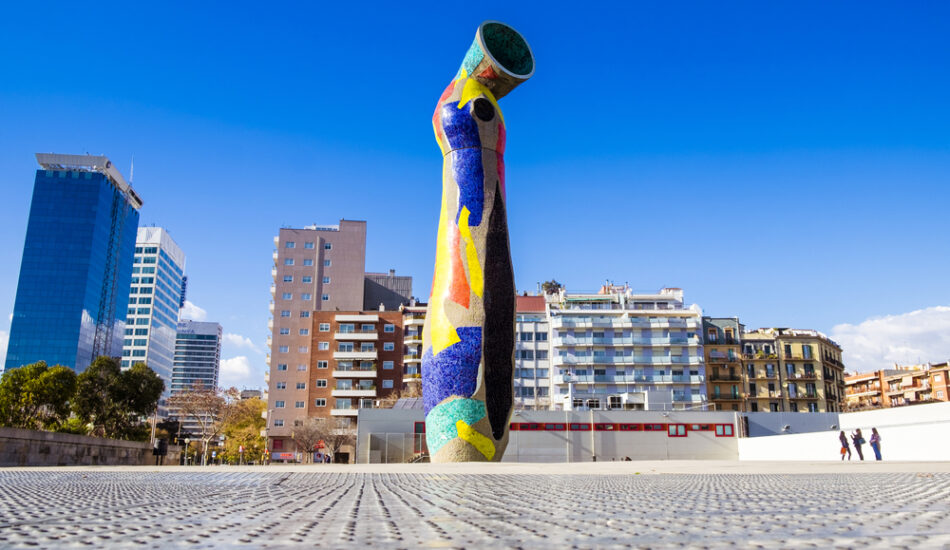 Sculptuur Joan Miró op plein in Barcelona