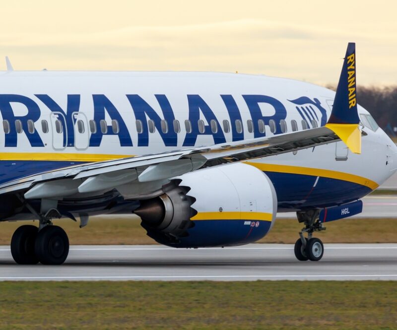 Vanaf 1 mei 2025 alleen nog online inchecken bij Ryanair, balie wordt verleden tijd