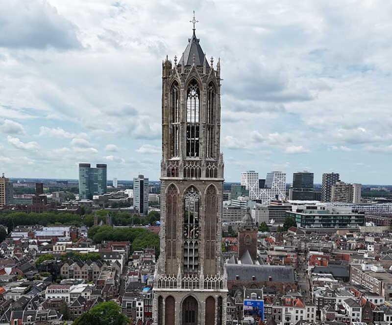 Utrechtse Domtoren na 5 jaar weer in volle glorie te bewonderen