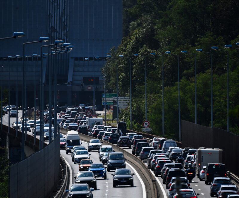 Wat is de situatie op de weg in de zomervakantie van 2024 en hoe kun je je daar het best op voorbereiden?